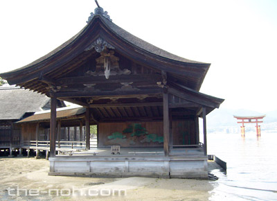 宮島　厳島神社の海上の能舞台
